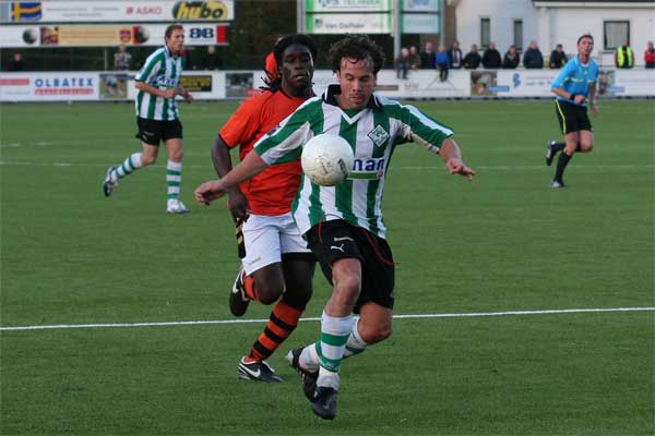 SC Genemuiden - Sparta NIjkerk (Foto Helmich Lubberts).